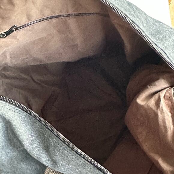 K2 Classic Dark Grey Brown Trim Light Travel Carry All - Picture 9 of 10